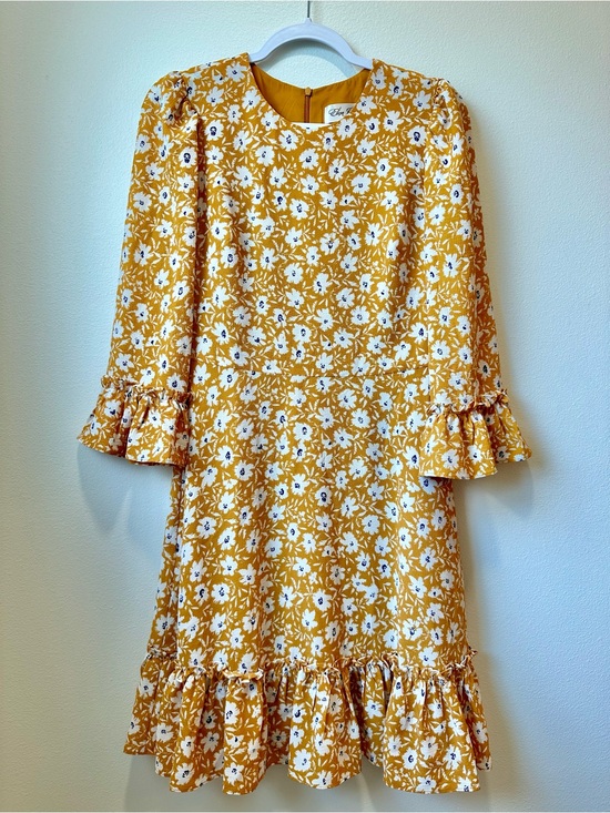 Eliza J Dresses & Skirts - Eliza J Floral Ruffle Hem Dress NWT
